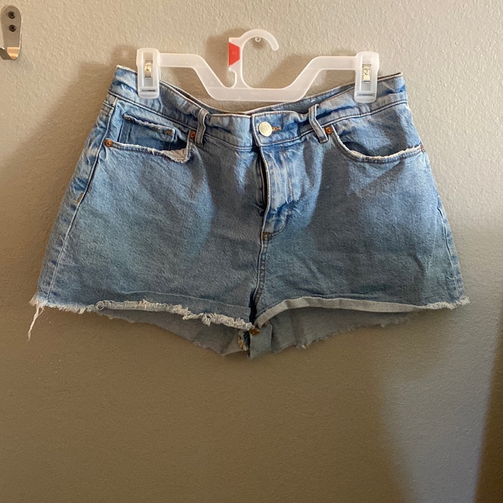 cute jean shorts!